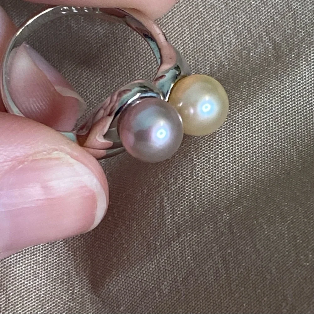 Double 2-Tone Pearl Ring